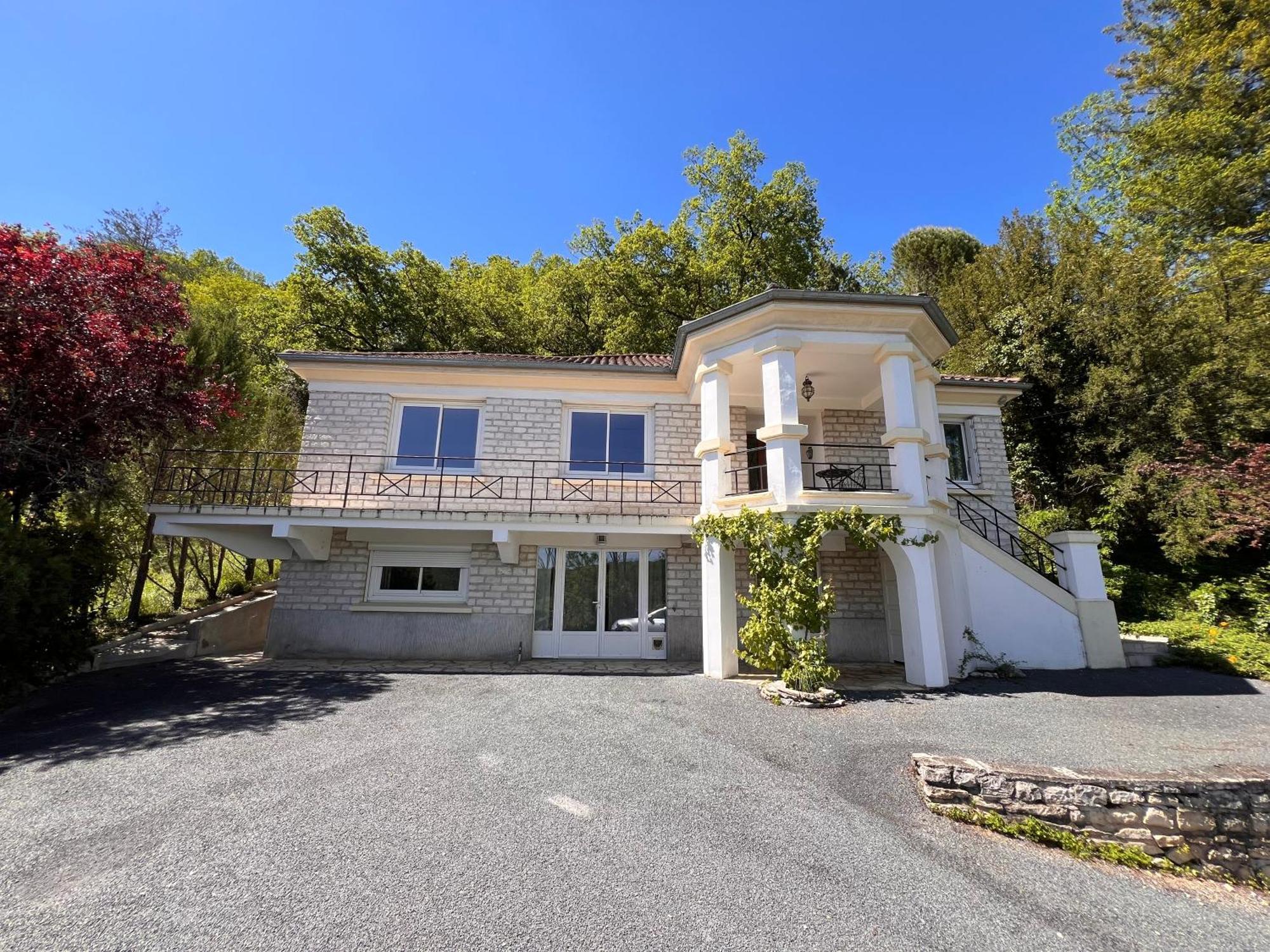 Maison Meublee Holiday home *